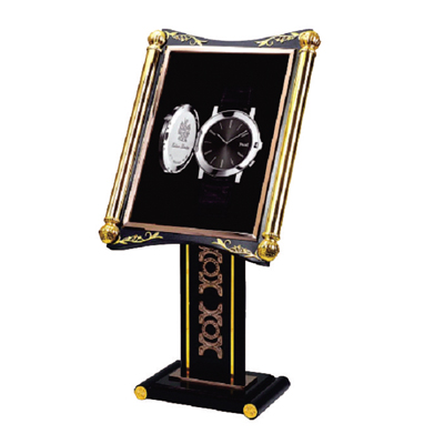 黑金羅馬指示牌